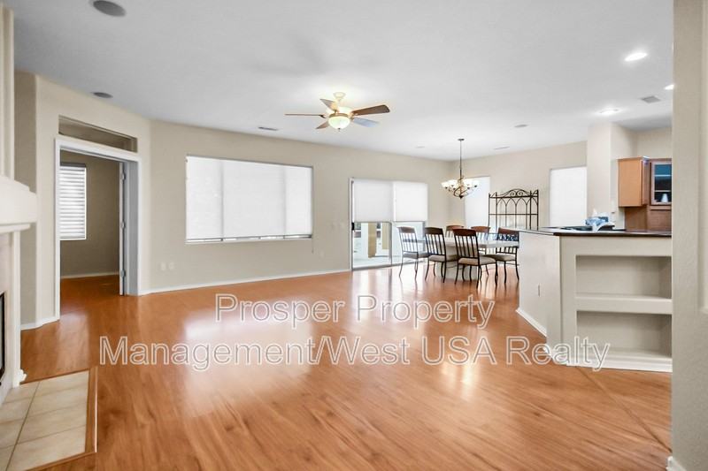 17547 West Calistoga Drive - Photo 3 of 29