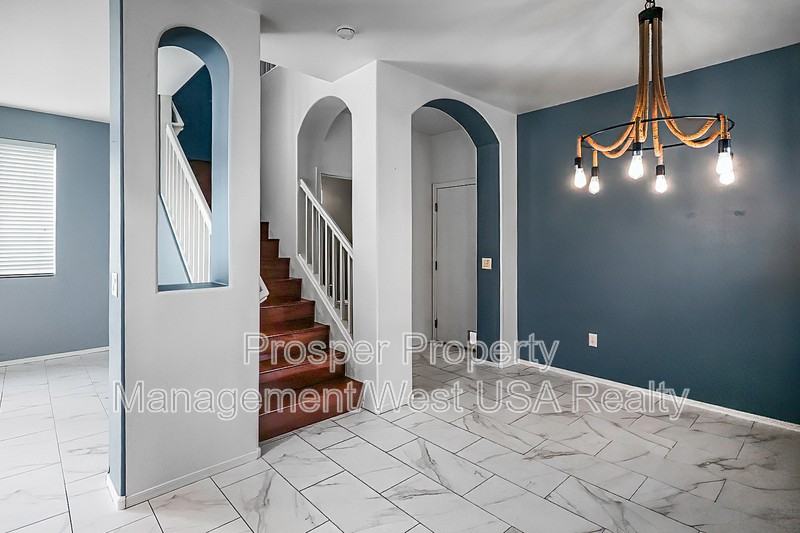 207 West Mountain Sage Drive - Photo 6 of 20