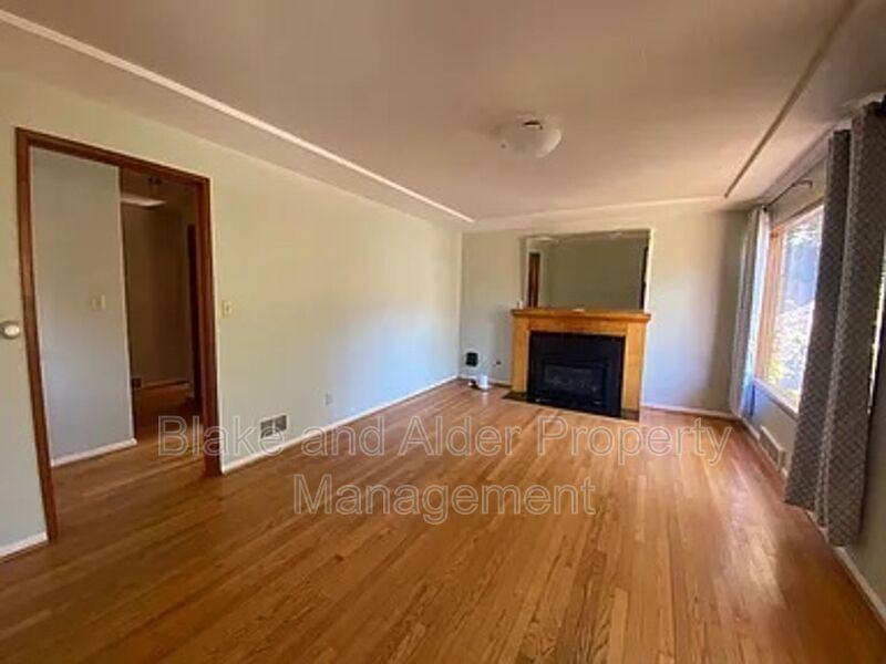 6410 Ne 33rd Ave - Photo 4 of 18