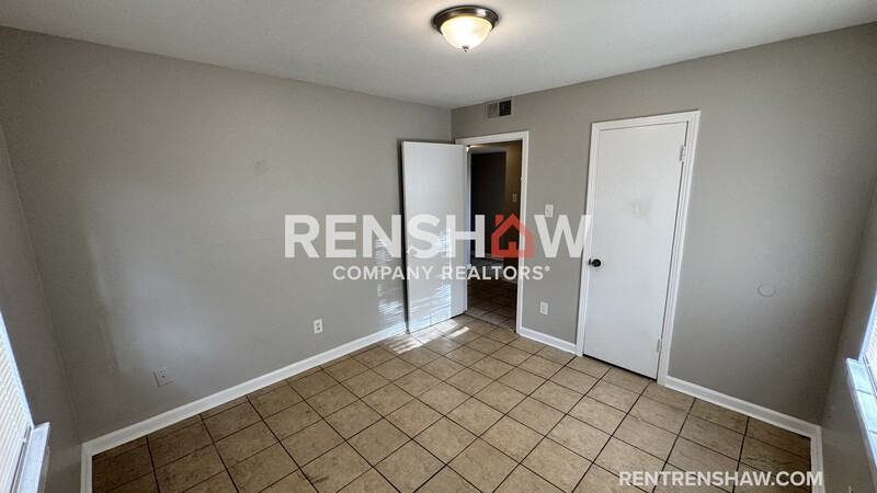 1976 Goldbrier Ln - Photo 4 of 15