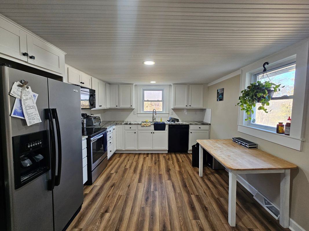 208 West Main Street - Photo 5 of 16