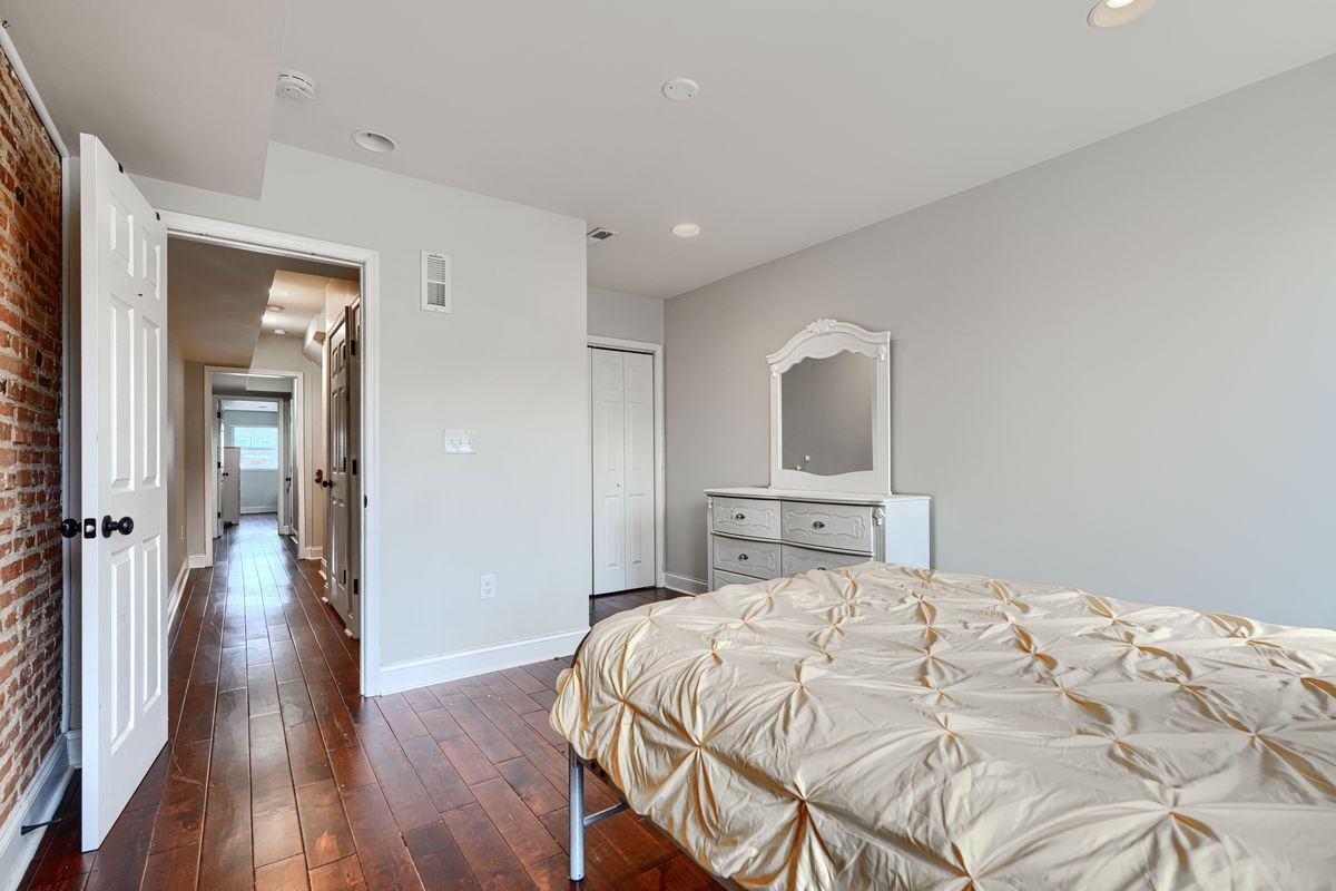 1730 East Chase Street - Photo 4 of 49