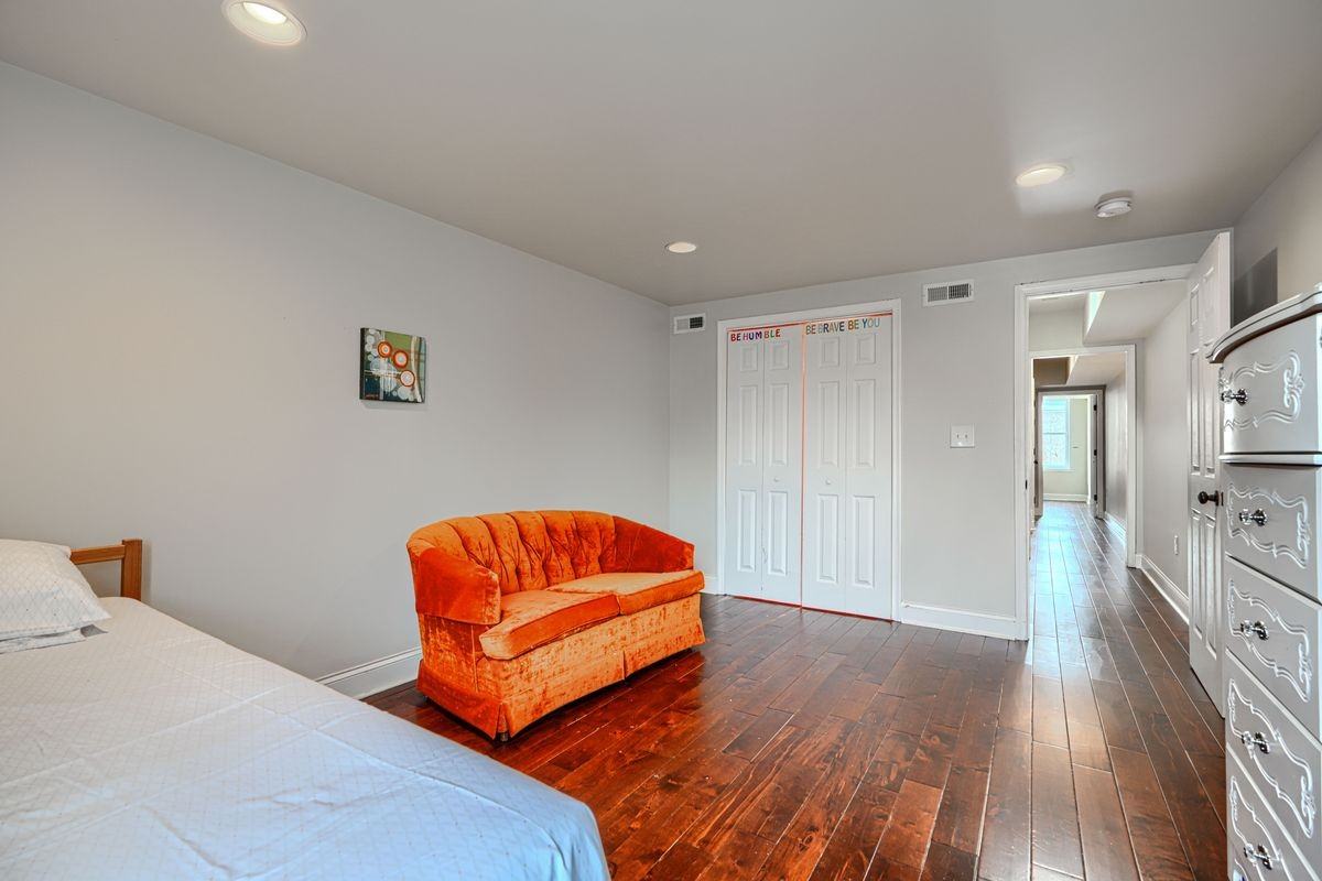 1730 East Chase Street - Photo 5 of 49