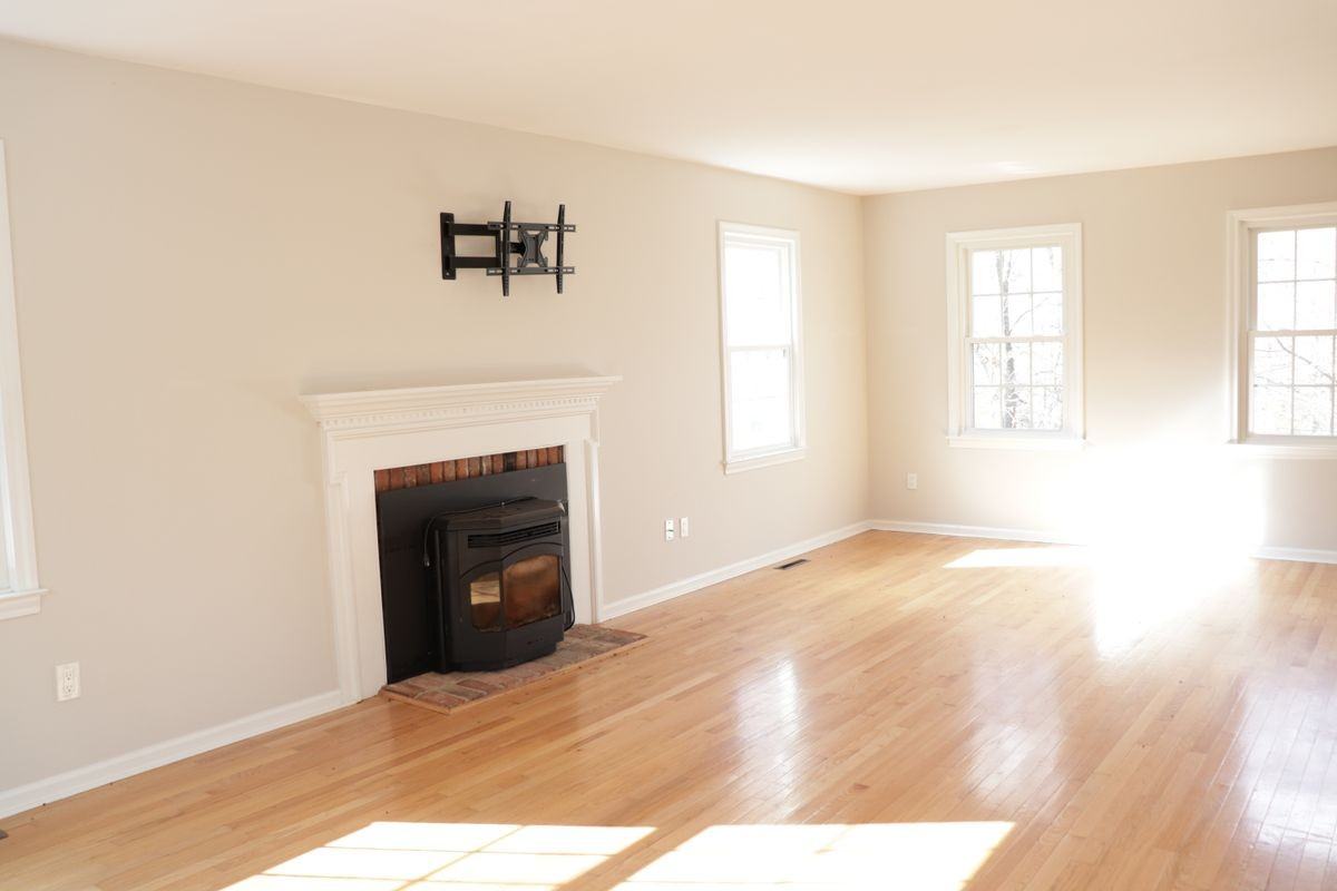 35 Highpoint Road - Photo 5 of 12