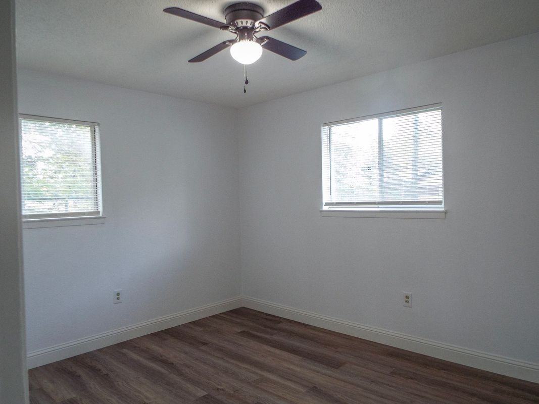 4607 Wisconsin St - Photo 6 of 14