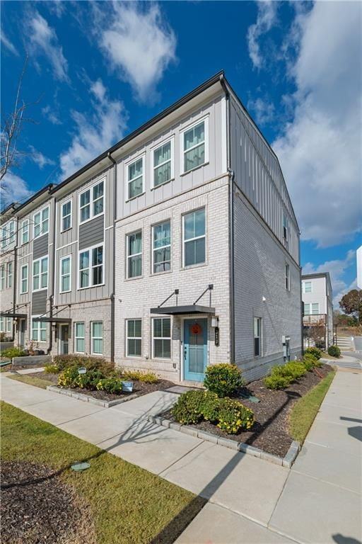 313 Skylar Ter SE - Photo 2 of 29
