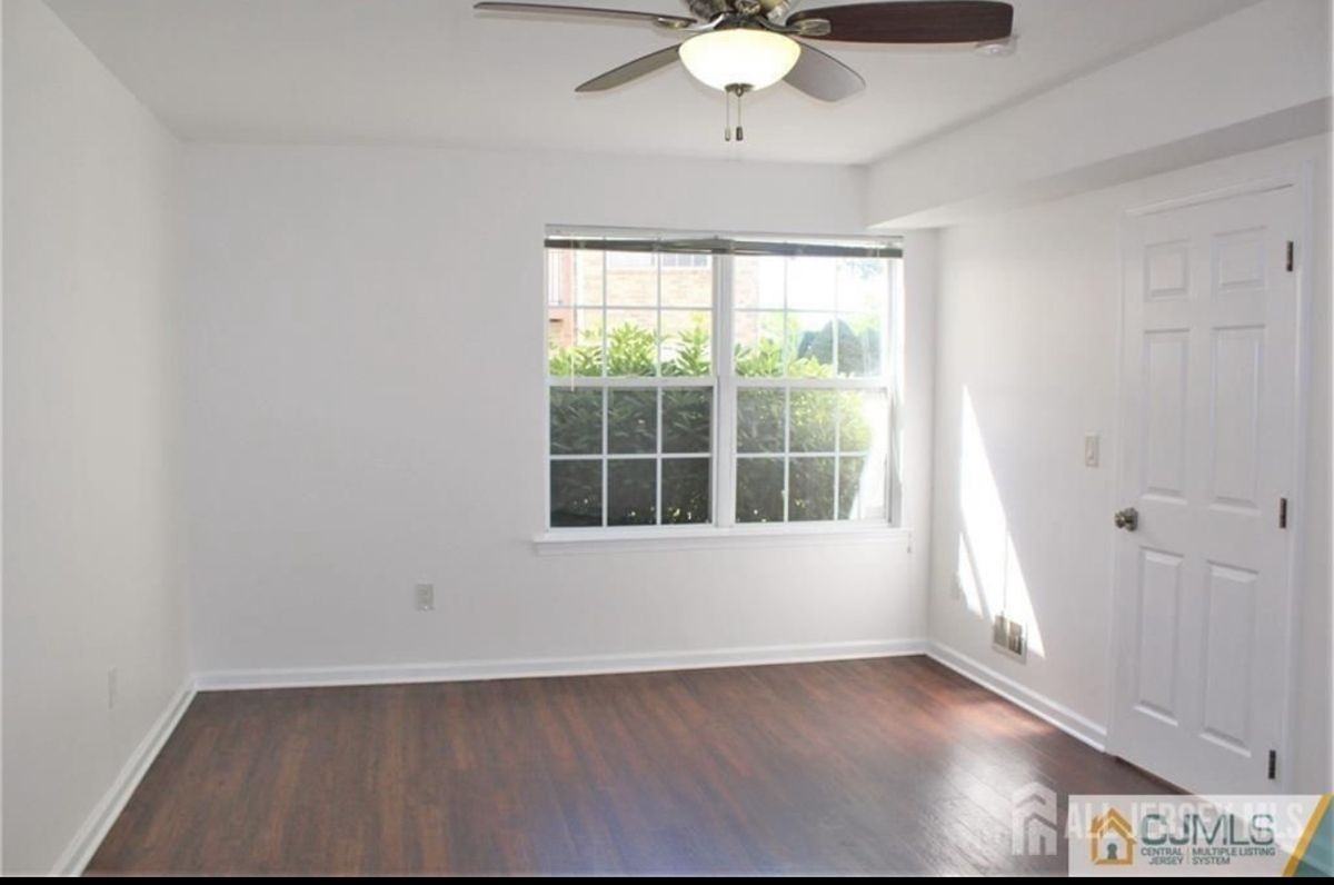 1201 Plymouth Road - Photo 5 of 14