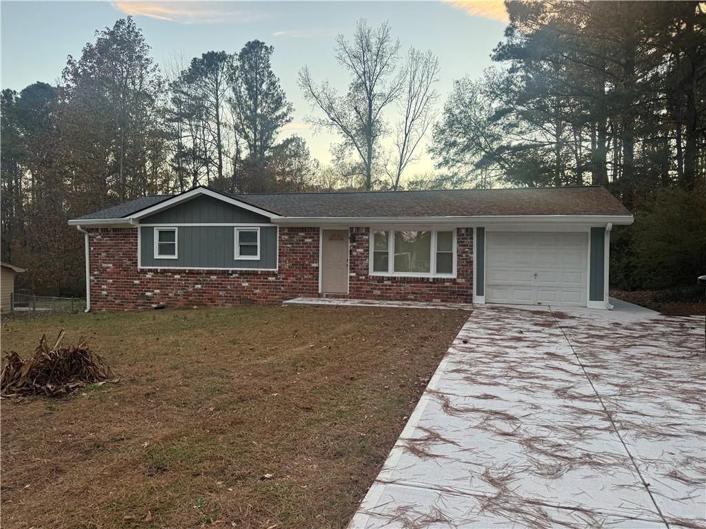 1996 Cleburne Parkway - Photo 2 of 2