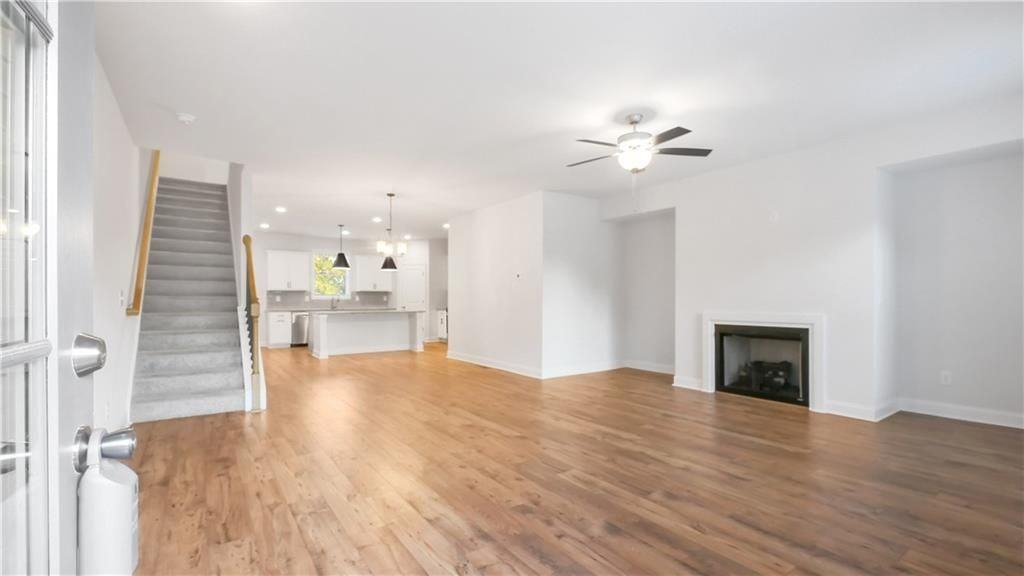 1274 Ainsworth Alley - Photo 7 of 35