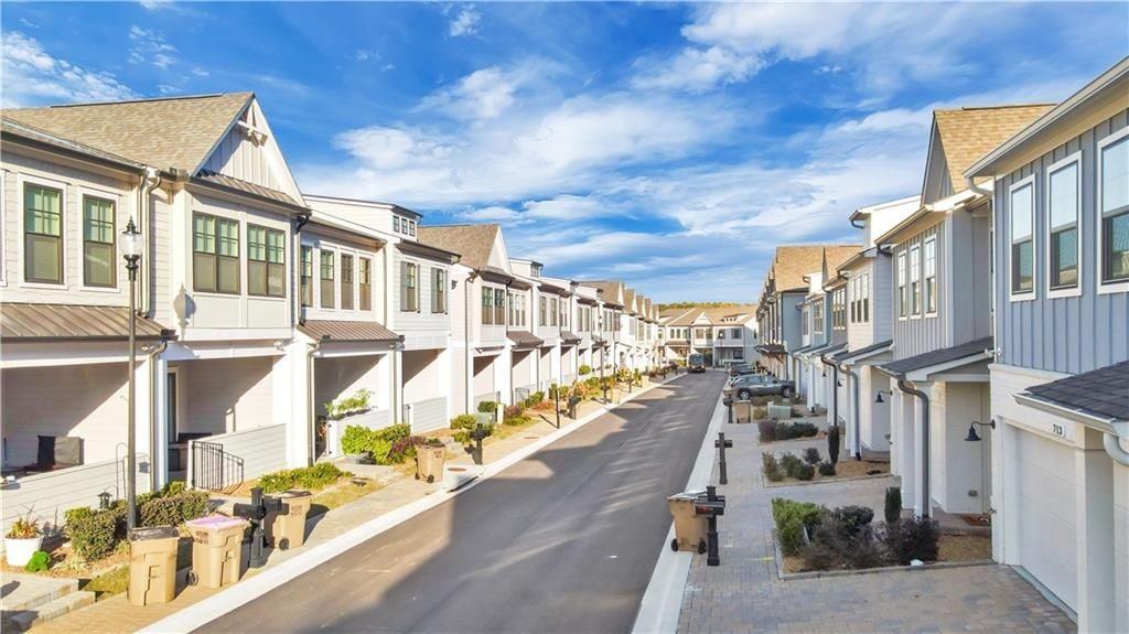 726 Stickley Oak Way - Photo 2 of 40