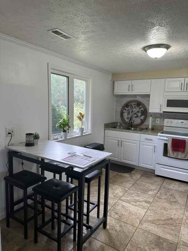 558 Frost Road - Photo 3 of 3