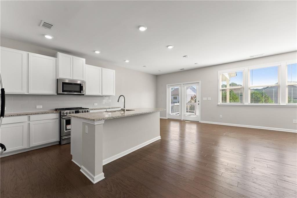 156 Round Pond Drive - Photo 6 of 50