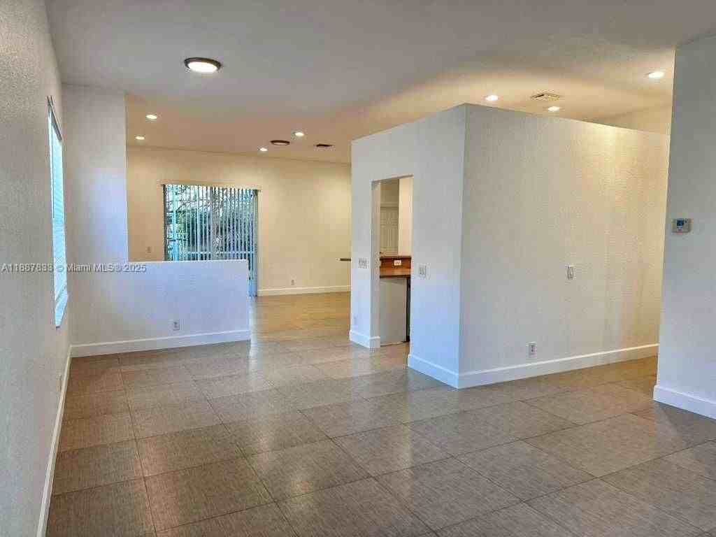 761 Aspen Lane - Photo 5 of 13