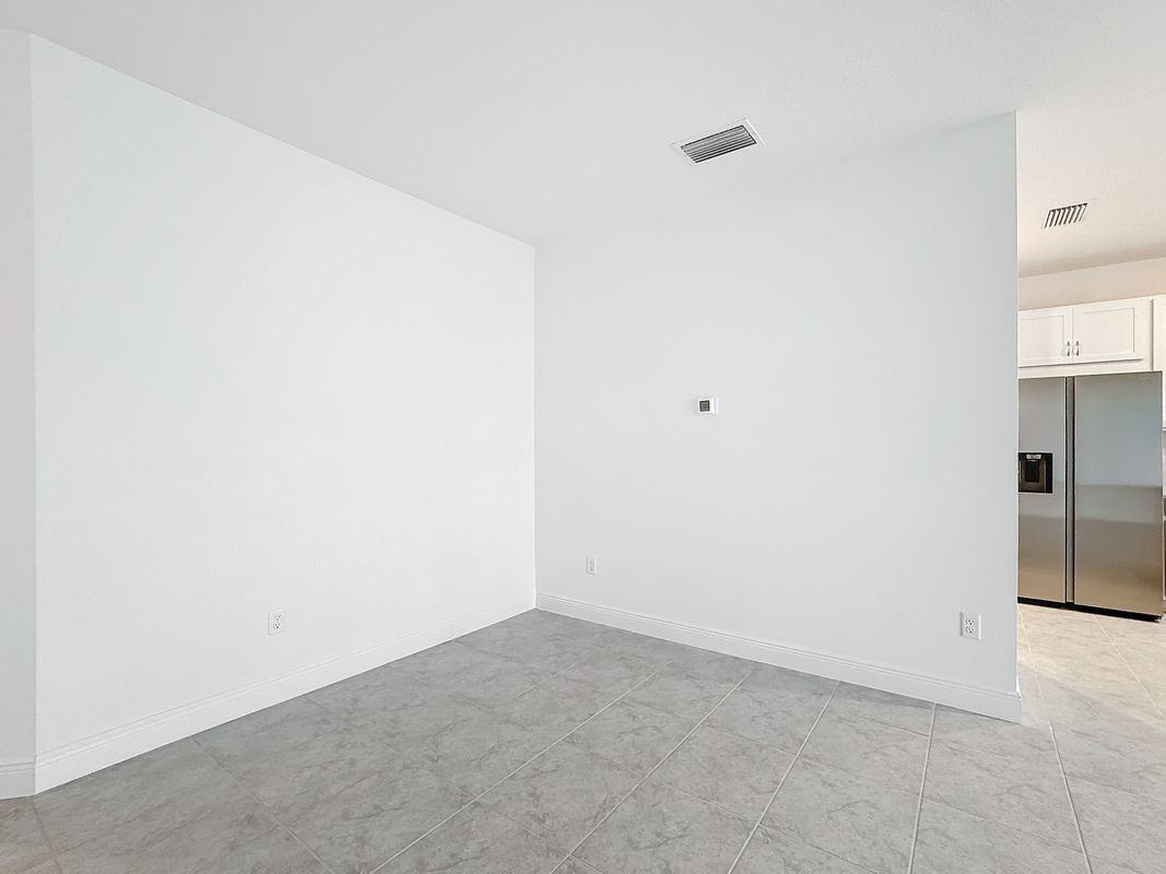 4959 Shady Pines Drive - Photo 2 of 18