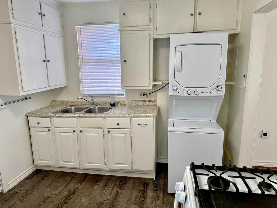 513 Eleanor Avenue - Photo 5 of 17