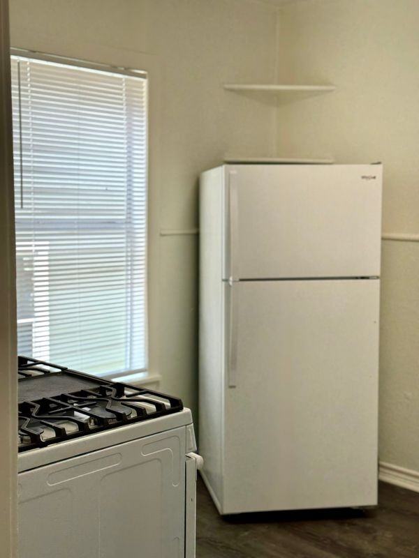 513 Eleanor Avenue - Photo 7 of 17