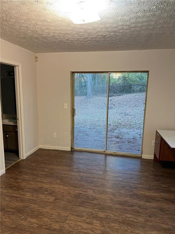 1744 Vauxhall Drive - Photo 7 of 10