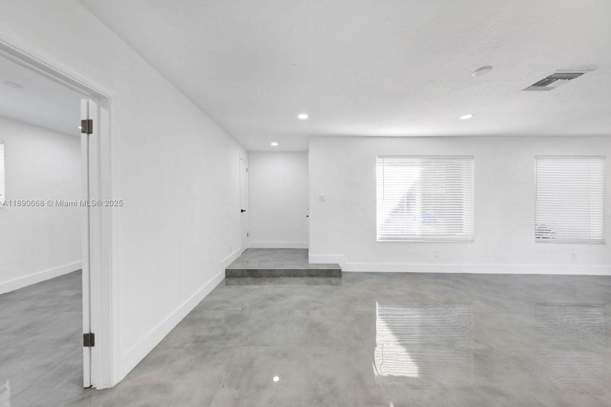 3210 N 72nd Way - Photo 3 of 28