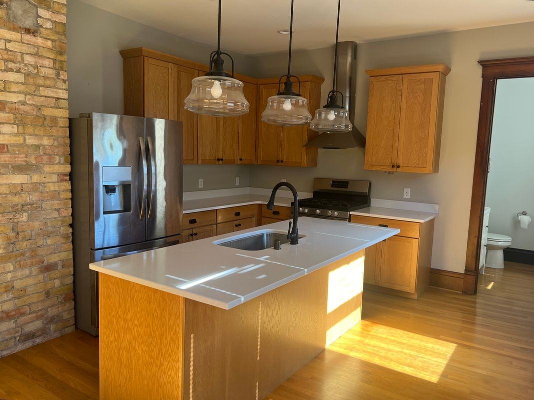 1609 Elliot Avenue South - Photo 2 of 13