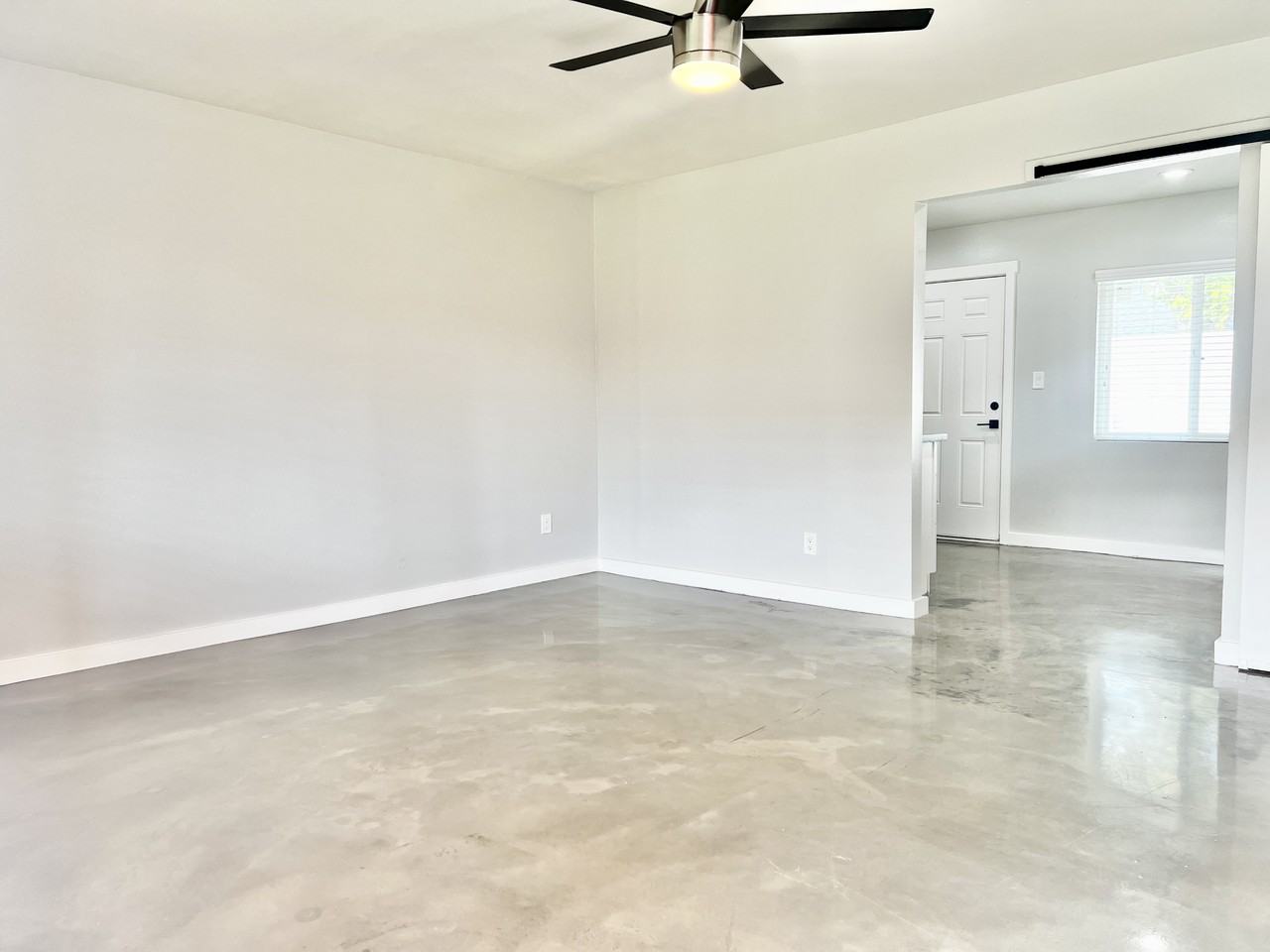 4223 North 26th Street #7 - Photo 7 of 31