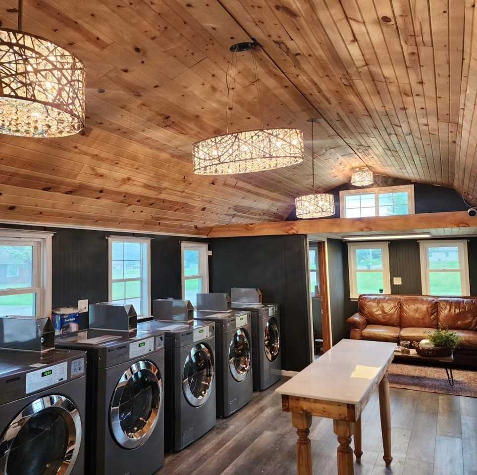 1505 S Saint Louis St #RV18 - Photo 2 of 2