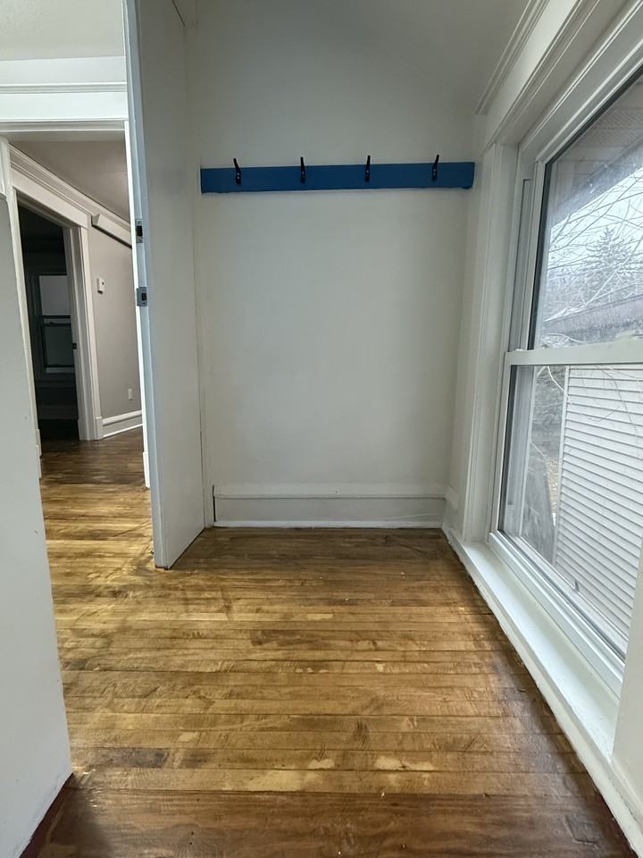 1201 N 7th Ave E #NA - Photo 2 of 10