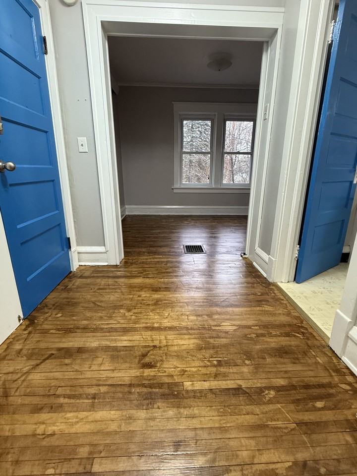 1201 N 7th Ave E #NA - Photo 3 of 10