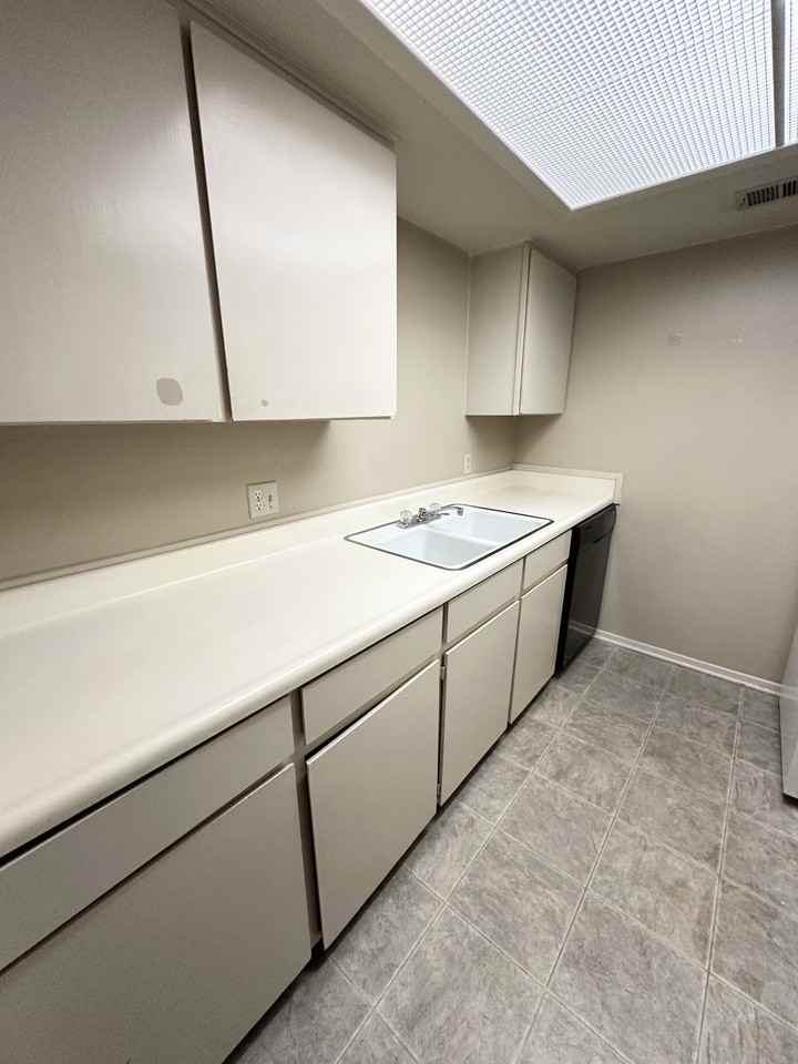 3121 Johnston St #229 - Photo 3 of 10