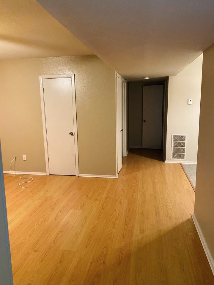 3121 Johnston St #229 - Photo 6 of 10