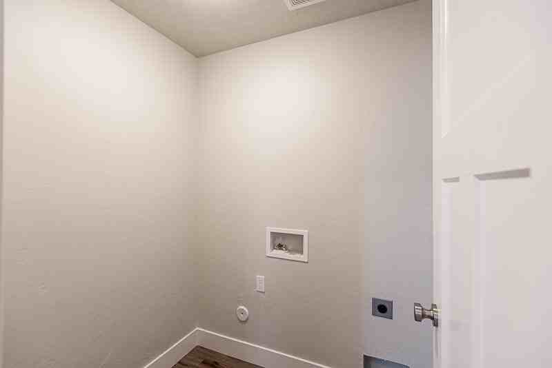 305 N Johnson Ave #B - Photo 7 of 14