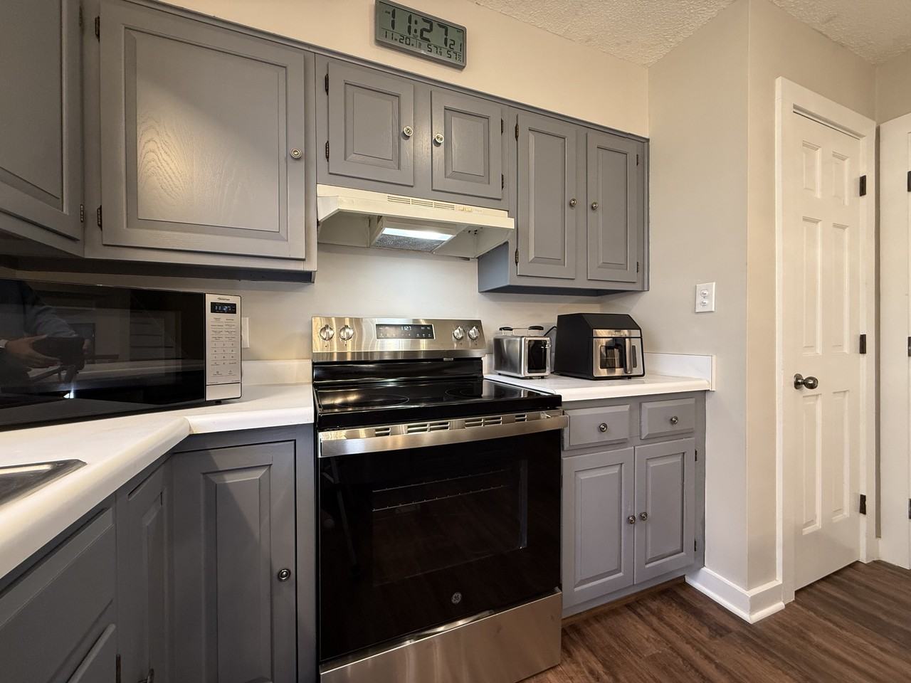 505 Westbrook Dr #0 - Photo 4 of 36