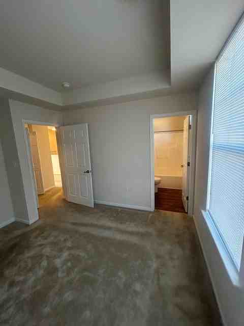806 W Washington St #301 - Photo 5 of 18