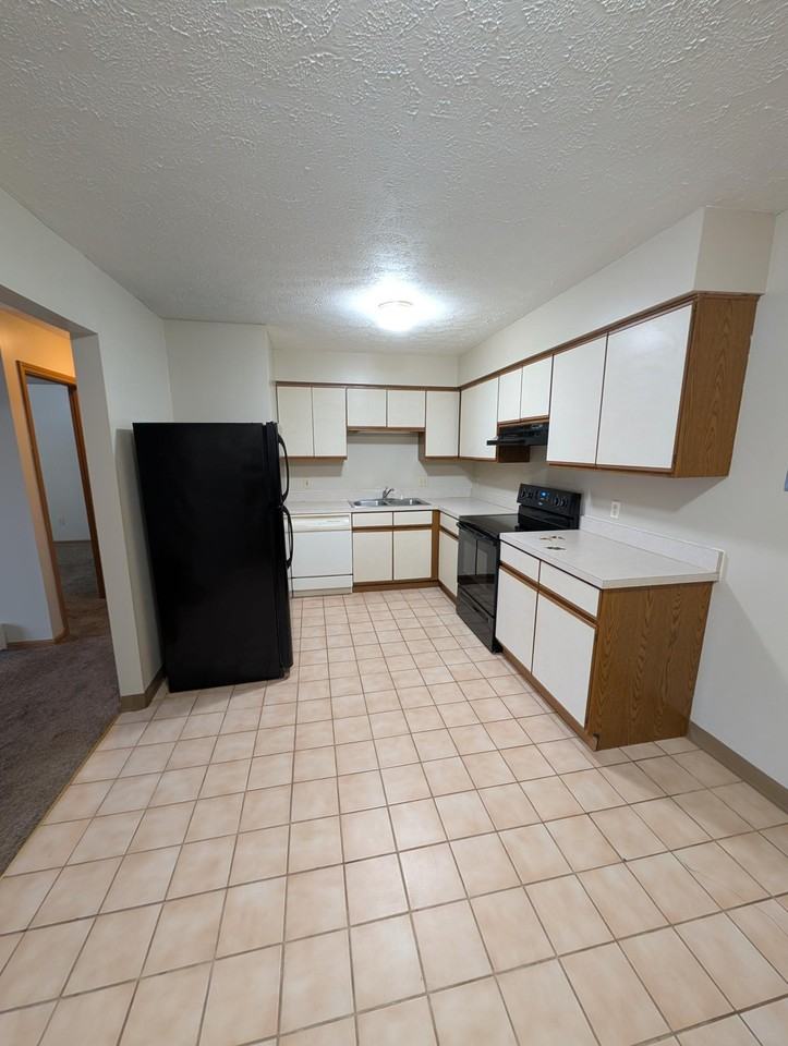 6450 Saint Andrews Dr #2 - Photo 2 of 8