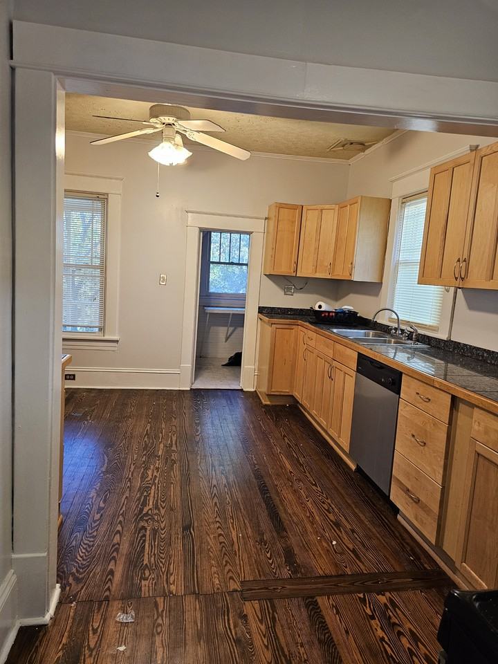 920 N Church St #NA - Photo 5 of 44