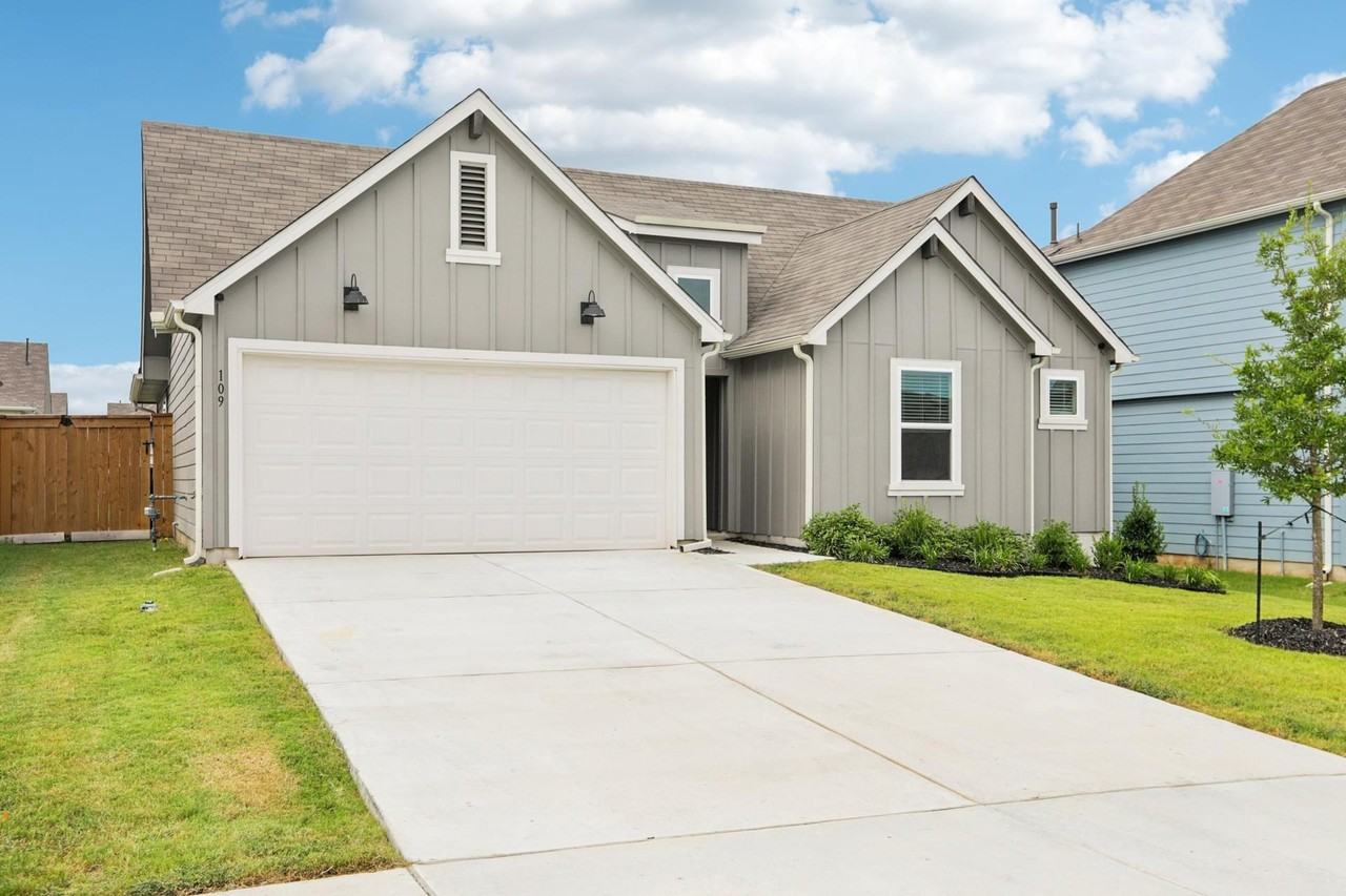 109 Netherland St #NA - Photo 2 of 29