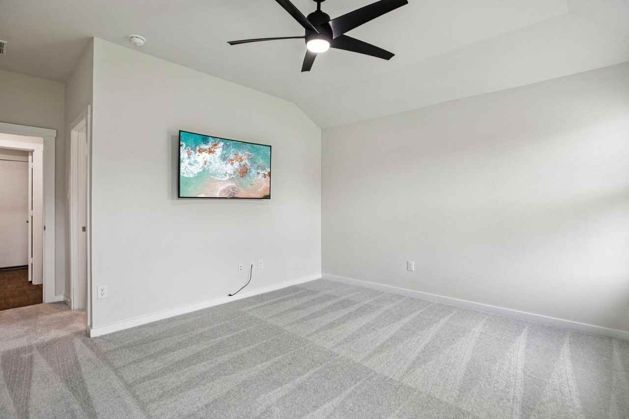 109 Netherland St #NA - Photo 7 of 29