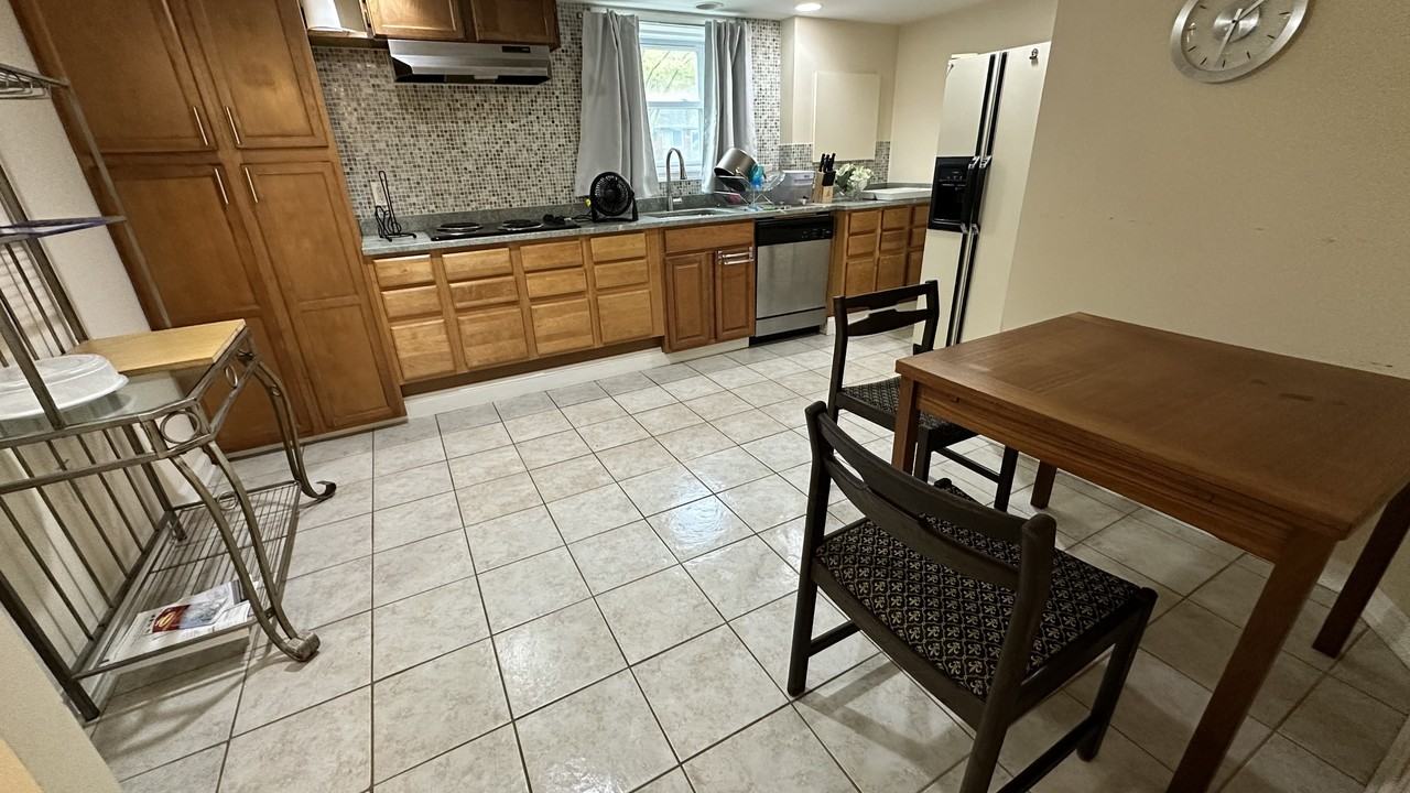 11423 Schuylkill Rd #BS - Photo 6 of 12