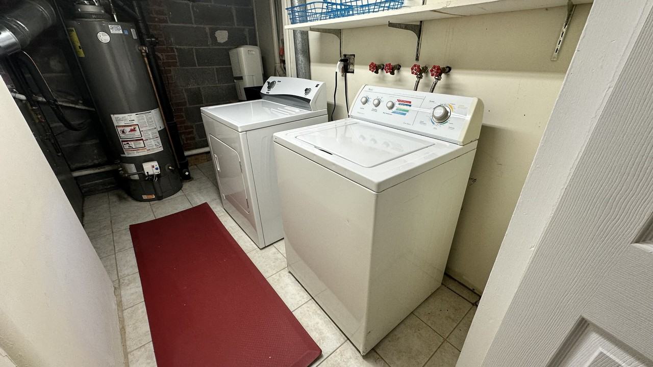 11423 Schuylkill Rd #BS - Photo 7 of 12