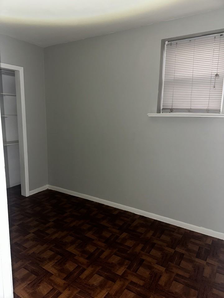 3055 N Monticello Ave #1 - Photo 3 of 8