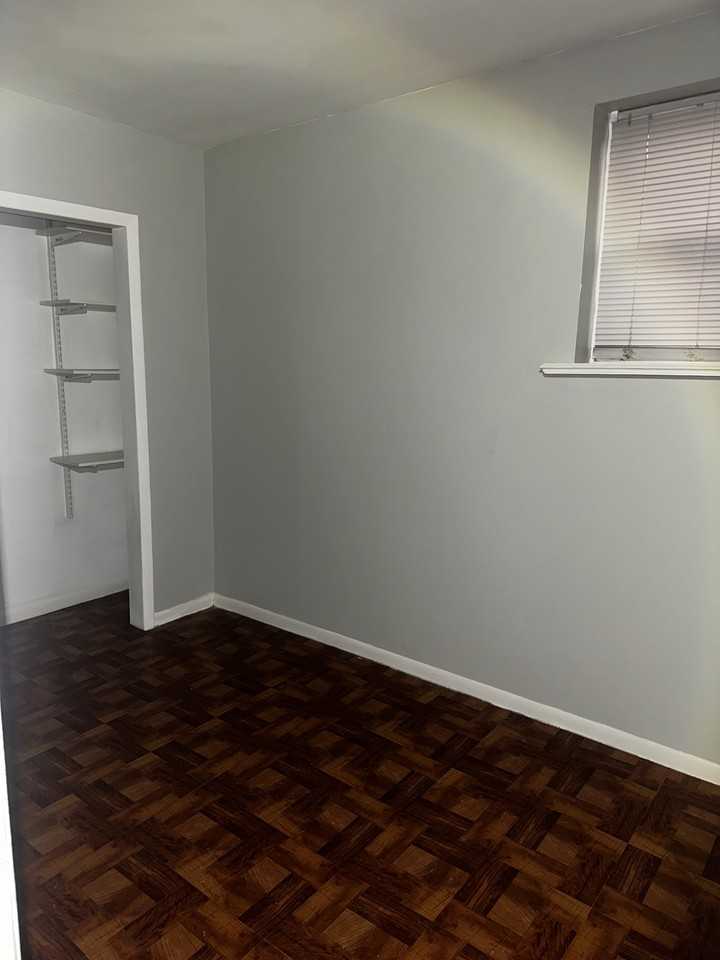 3055 N Monticello Ave #1 - Photo 5 of 8