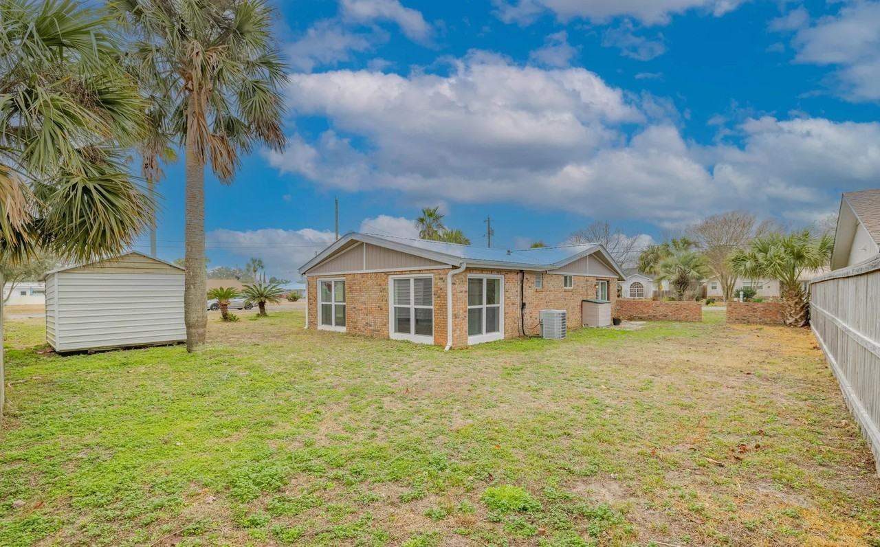 403 East Gulf Boulevard #NA - Photo 2 of 18