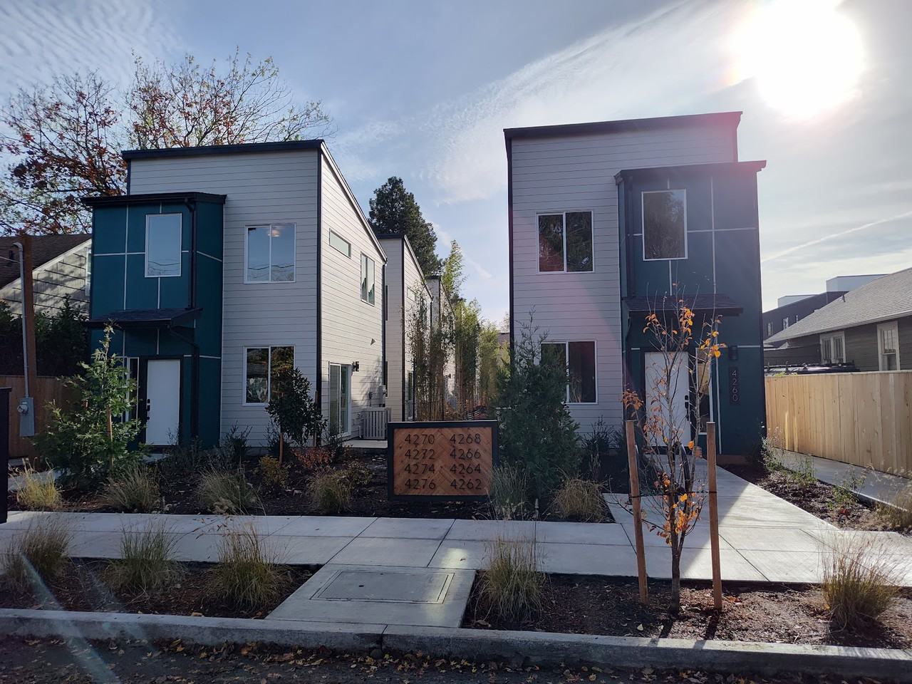 4260 Ne Going St #NA - Photo 2 of 10