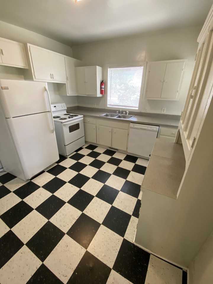 1300 Green Street #NA - Photo 3 of 15