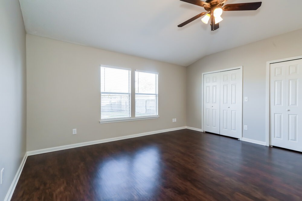 2608 Royal Pointe Dr - Photo 7 of 14
