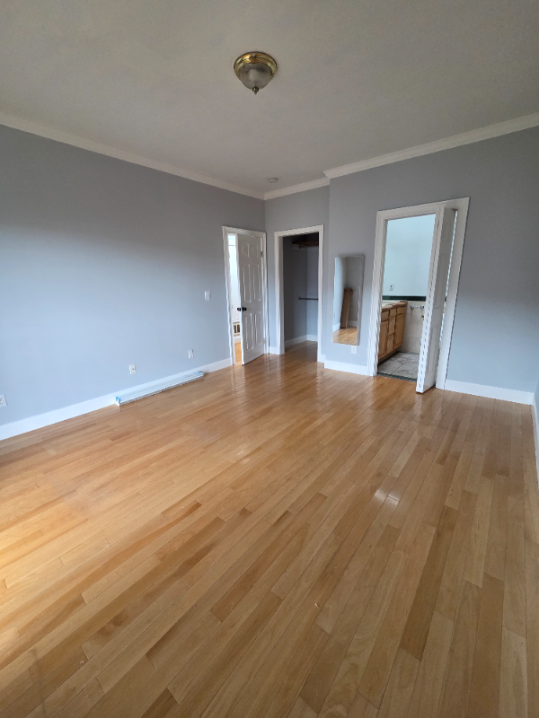 163 Rae Ave #3 - Photo 2 of 9