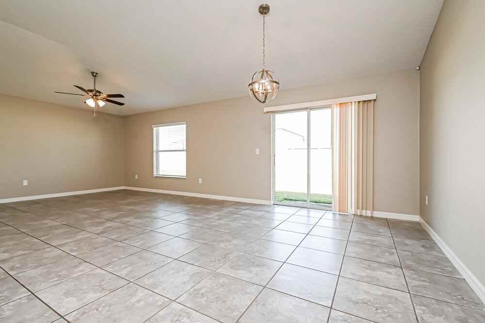 1516 Climbing Dayflower Dr - Photo 4 of 16