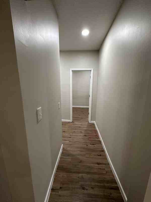 309 N Main St #B - Photo 4 of 9