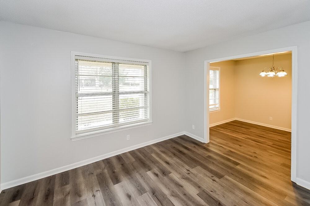 9077 Neil Ave - Photo 3 of 16