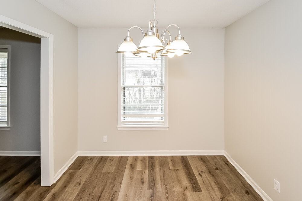 9077 Neil Ave - Photo 4 of 16