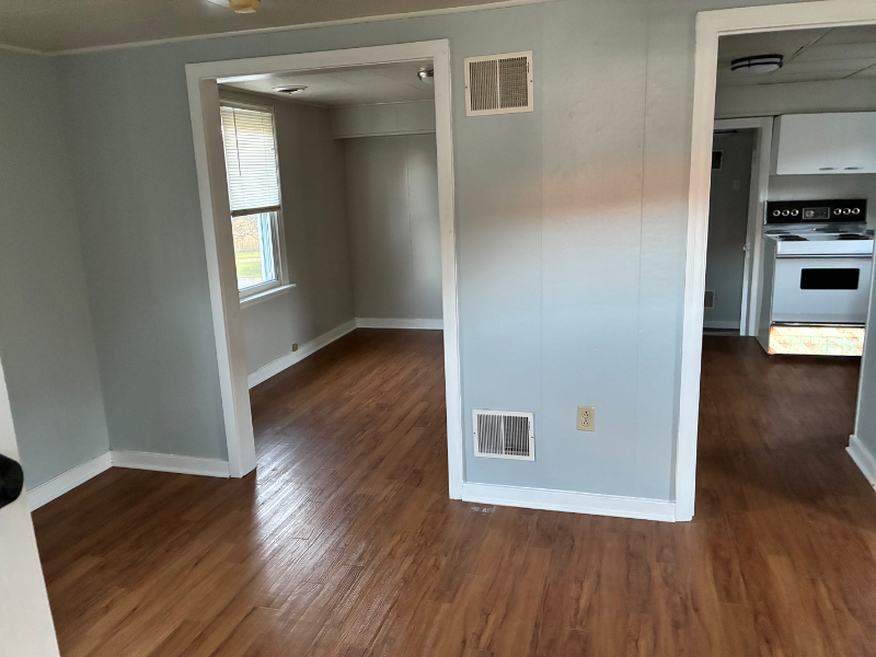 429 Camp Strause Rd - Photo 3 of 21